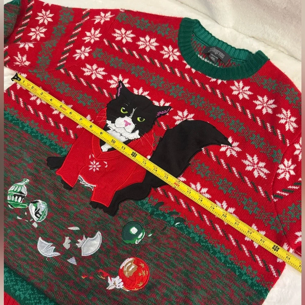 33 Degrees Cat ‘Ugly’ Christmas Sweater, Soft Comfy Cozy - Picture 8 of 10